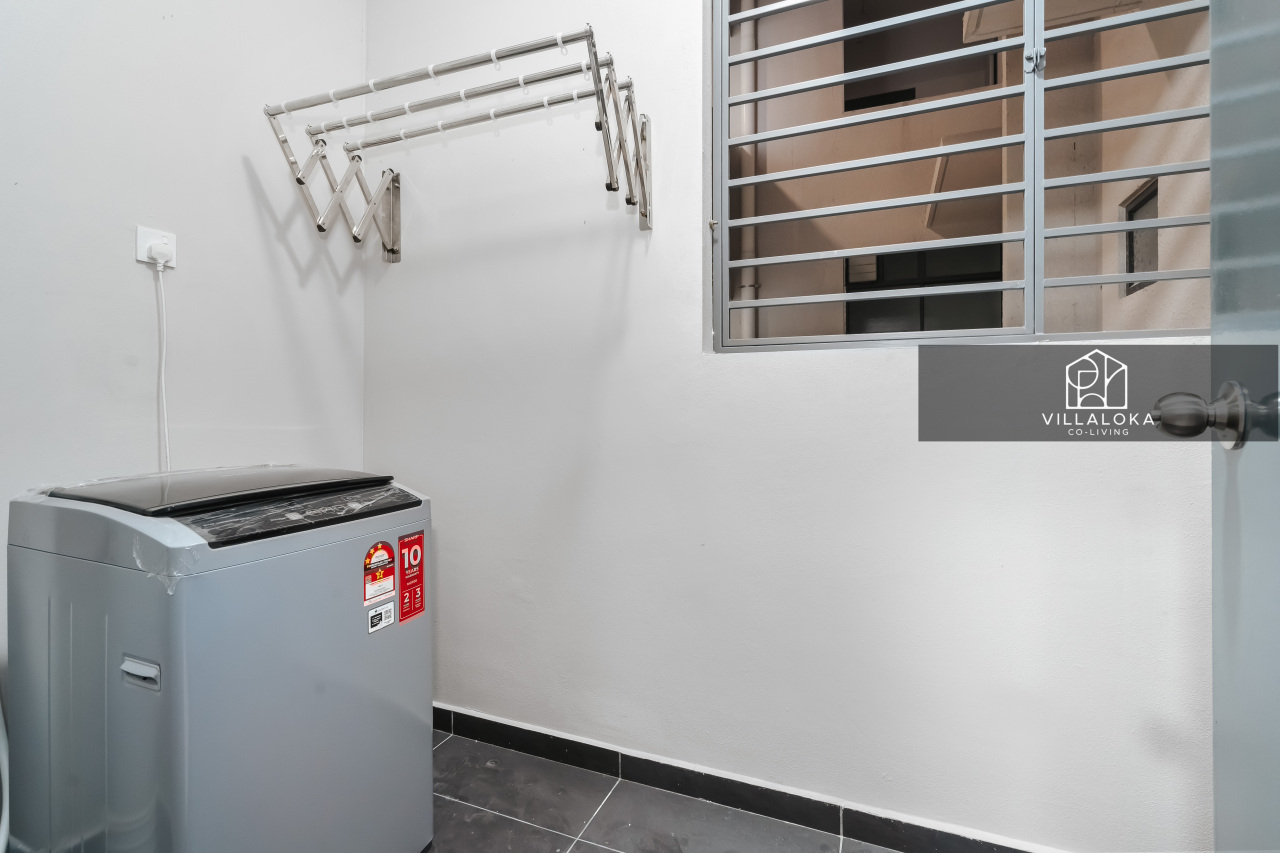  HIPS C-28-08 R2 Room Image